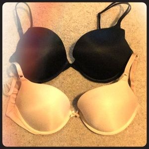 *SOLD* Victoria’s Secret Very Sexy Push Up Bras